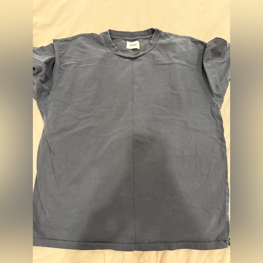 Elwood tee